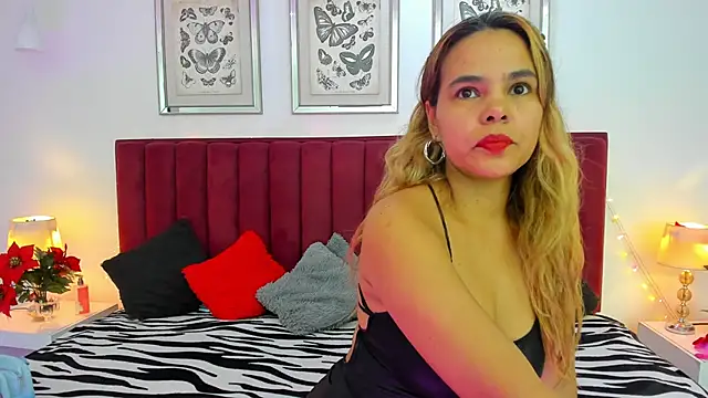 Snapshot of MarieKoster chatting on 18, 2, 2025 MarieKoster online show from 18, 2, 2025