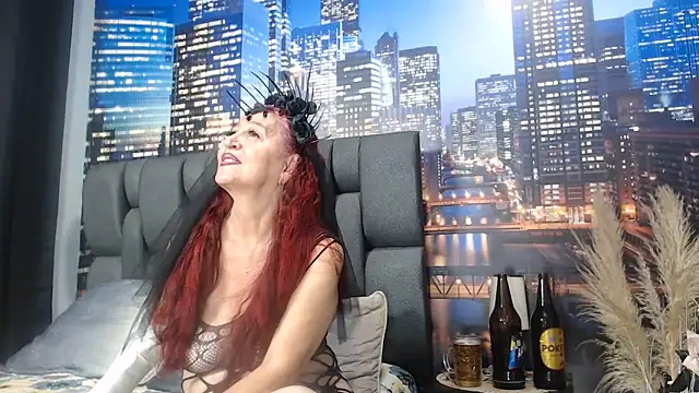 Snapshot of Lucy_mature8 chatting on 15, 6, 2026 Lucy mature8 online show from 15, 6, 2026