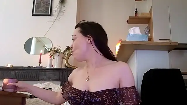 Snapshot of Lilie_romeo chatting on 5, 3, 2025 Lilie romeo online show from 5, 3, 2025