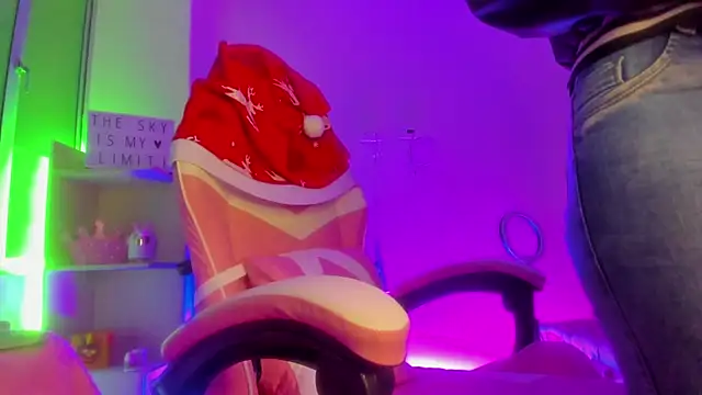 TiffanyBela online show from 12, 12, 2024