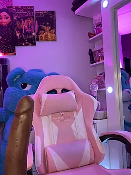 Snapshot of CloeeBeckam chatting on 17, 1, 2026 CloeeBeckam online show from 17, 1, 2026