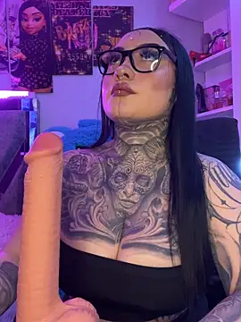 Snapshot of CloeeBeckam chatting on 28, 2, 2026 CloeeBeckam online show from 28, 2, 2026