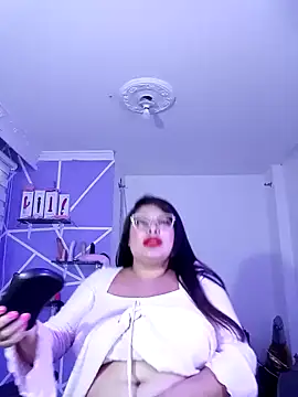 MiiaaJoness online show from 28, 1, 2025