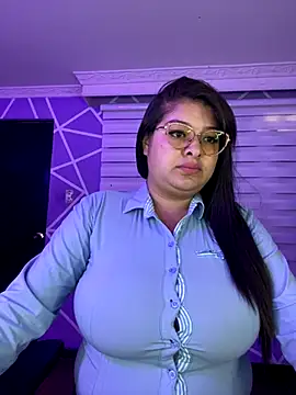 MiiaaJoness online show from 9, 10, 2025