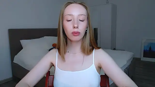 Snapshot of Luna_insniity chatting on 11, 12, 2024 Luna insniity online show from 11, 12, 2024