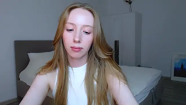 Snapshot of Luna_insniity chatting on 14, 12, 2024 Luna insniity online show from 14, 12, 2024