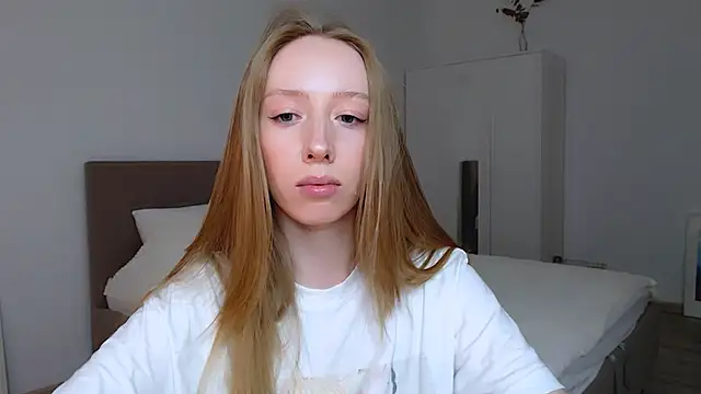 Snapshot of Luna_insniity chatting on 15, 12, 2024 Luna insniity online show from 15, 12, 2024
