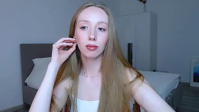 Snapshot of Luna_insniity chatting on 26, 12, 2024 Luna insniity online show from 26, 12, 2024
