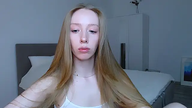 Snapshot of Luna_insniity chatting on 9, 1, 2025 Luna insniity online show from 9, 1, 2025