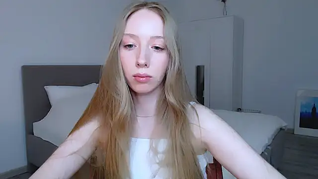 Snapshot of Luna_insniity chatting on 13, 1, 2025 Luna insniity online show from 13, 1, 2025