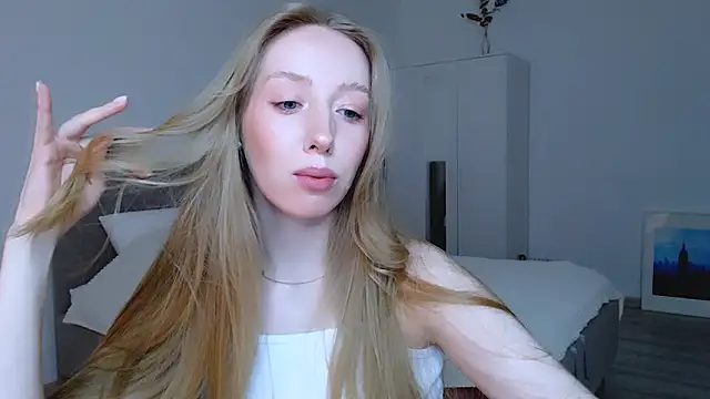 Snapshot of Luna_insniity chatting on 5, 2, 2025 Luna insniity online show from 5, 2, 2025