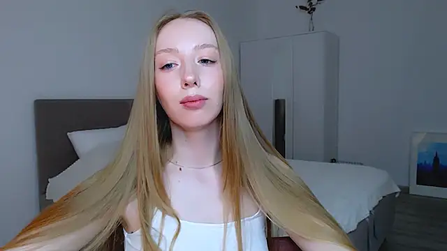 Snapshot of Luna_insniity chatting on 6, 2, 2025 Luna insniity online show from 6, 2, 2025