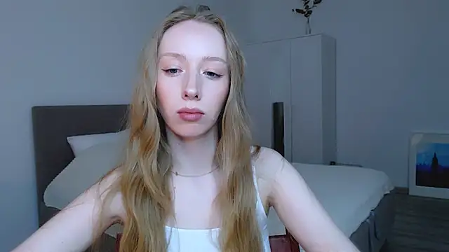 Snapshot of Luna_insniity chatting on 13, 2, 2025 Luna insniity online show from 13, 2, 2025