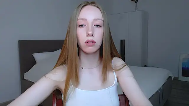 Snapshot of Luna_insniity chatting on 17, 2, 2025 Luna insniity online show from 17, 2, 2025