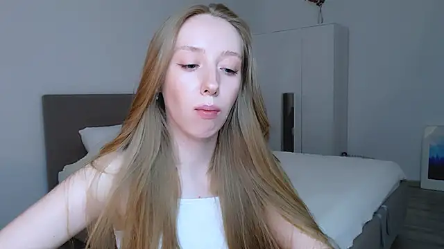 Snapshot of Luna_insniity chatting on 2, 3, 2025 Luna insniity online show from 2, 3, 2025