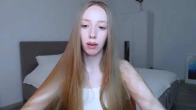 Snapshot of Luna_insniity chatting on 3, 3, 2025 Luna insniity online show from 3, 3, 2025