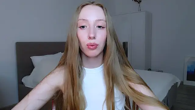 Snapshot of Luna_insniity chatting on 5, 3, 2025 Luna insniity online show from 5, 3, 2025