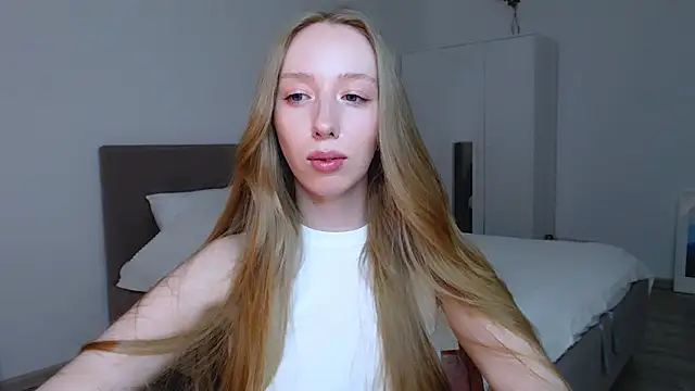 Snapshot of Luna_insniity chatting on 13, 3, 2025 Luna insniity online show from 13, 3, 2025