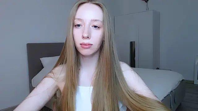 Snapshot of Luna_insniity chatting on 15, 3, 2025 Luna insniity online show from 15, 3, 2025