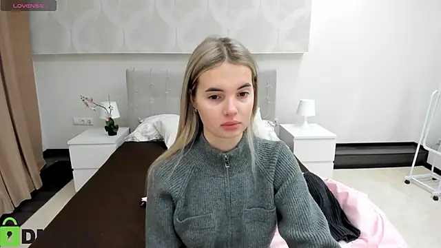 Donna Evans online show from 24, 11, 2025