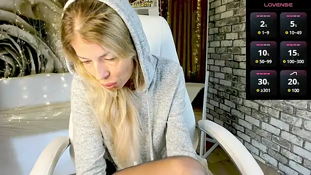 Snapshot of Eva_Melow chatting on 22, 2, 2025 Eva Melow online show from 22, 2, 2025