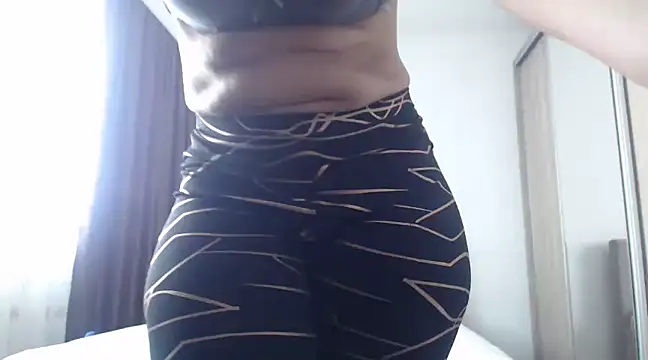 naughtymilfT online show from 9, 3, 2025