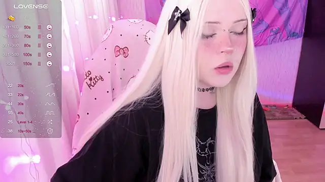 Snapshot of SelenaCute chatting on 23, 6, 2026 SelenaCute online show from 23, 6, 2026