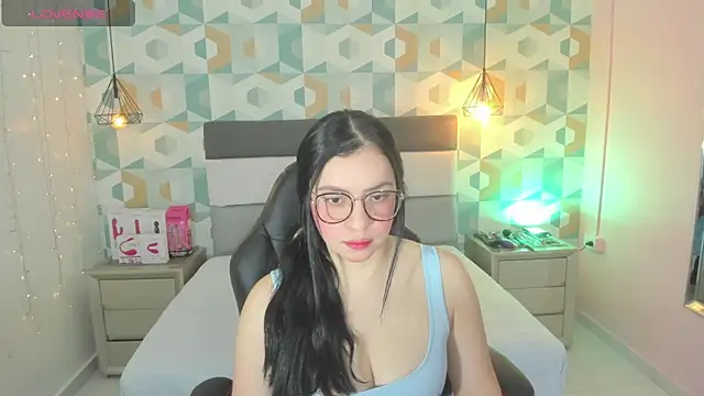 Snapshot of megancero chatting on 21, 2, 2025 megancero online show from 21, 2, 2025