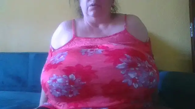 Nataliesbestjuggs online show from 25, 10, 2025