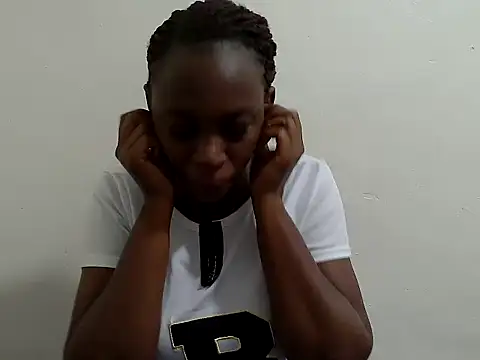 Snapshot of lizbela1 chatting on 27, 5, 2026 lizbela1 online show from 27, 5, 2026
