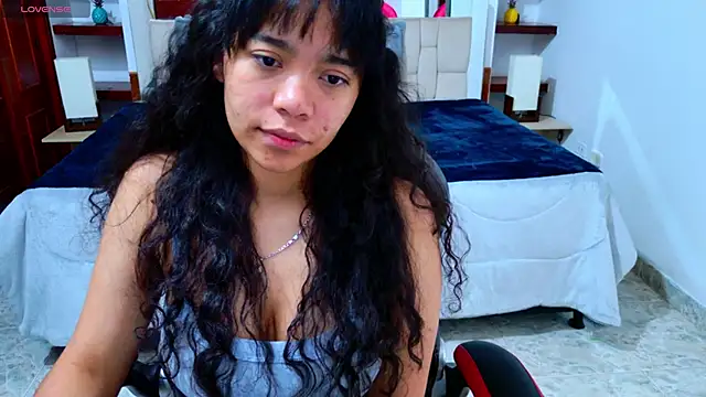 laureentt  online show from 24, 10, 2025