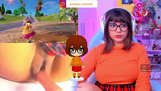 Snapshot of cinna_monroll chatting on 1, 3, 2026 cinna monroll online show from 1, 3, 2026