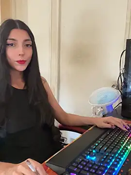 Felicia smok3 online show from 14, 2, 2025