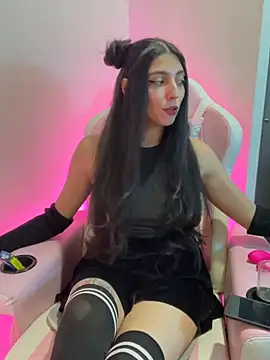 Felicia smok3 online show from 3, 5, 2026