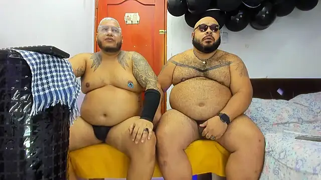 Latino bigcock online show from 6, 11, 2025