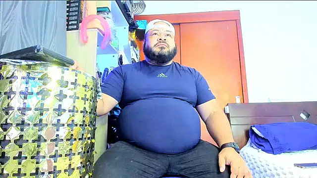 Snapshot of Latino_bigcock chatting on 12, 7, 2026 Latino bigcock online show from 12, 7, 2026