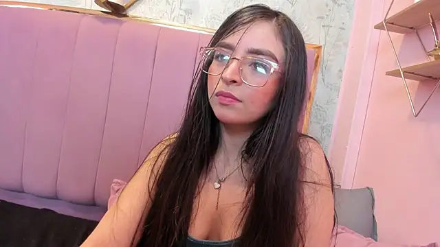 Snapshot of Eva_Macalliter chatting on 15, 9, 2025 Eva Macalliter online show from 15, 9, 2025