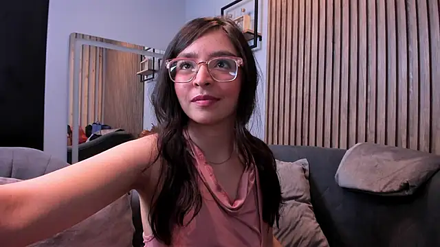 Snapshot of Eva_Macalliter chatting on 20, 9, 2025 Eva Macalliter online show from 20, 9, 2025