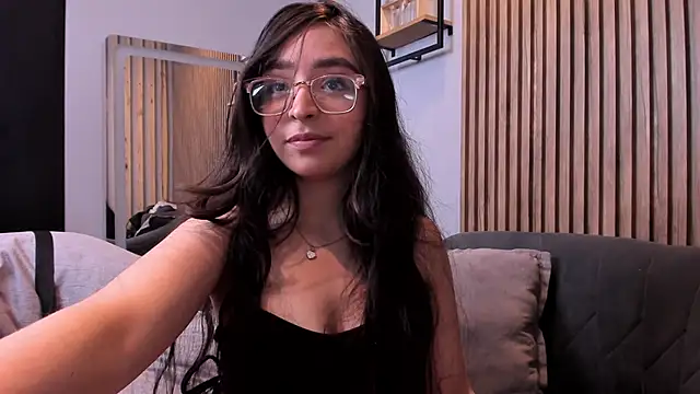 Snapshot of Eva_Macalliter chatting on 22, 9, 2025 Eva Macalliter online show from 22, 9, 2025