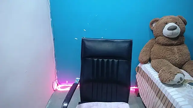 Sunny rayz  online show from 17, 2, 2025