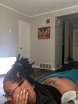 Snapshot of SweetHoneyBunz chatting on 28, 10, 2025 SweetHoneyBunz online show from 28, 10, 2025