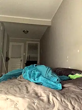 Snapshot of SweetHoneyBunz chatting on 29, 10, 2025 SweetHoneyBunz online show from 29, 10, 2025