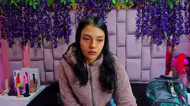 Bich Anal  online show from 7, 1, 2025