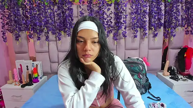 Bich Anal  online show from 28, 1, 2025