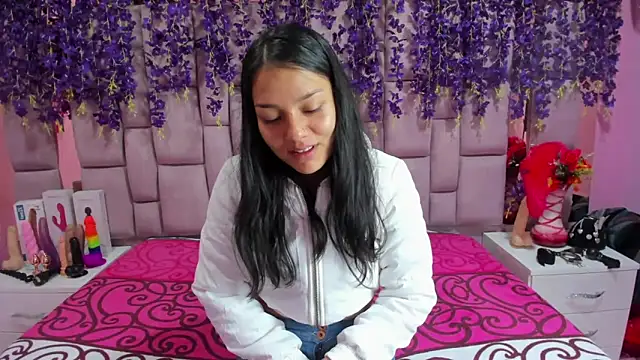 Bich Anal  online show from 8, 2, 2025