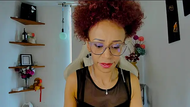 Snapshot of ScarlettMalbec chatting on 6, 12, 2024 ScarlettMalbec online show from 6, 12, 2024
