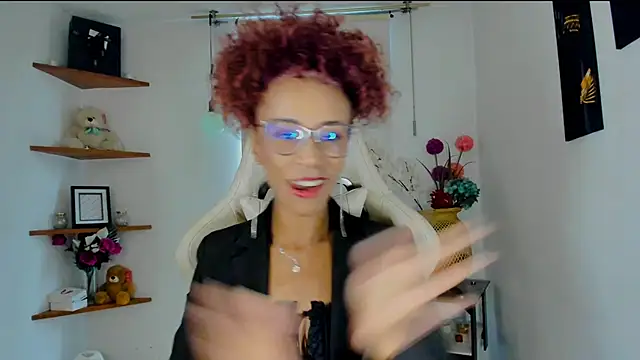 Snapshot of ScarlettMalbec chatting on 2, 1, 2025 ScarlettMalbec online show from 2, 1, 2025