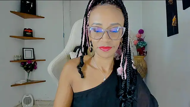 Snapshot of ScarlettMalbec chatting on 13, 1, 2025 ScarlettMalbec online show from 13, 1, 2025