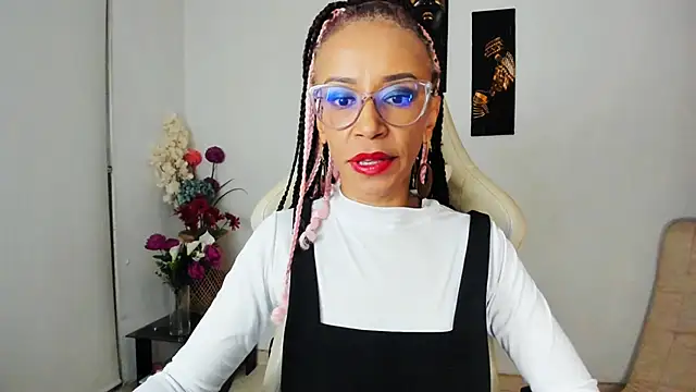 Snapshot of ScarlettMalbec chatting on 14, 2, 2025 ScarlettMalbec online show from 14, 2, 2025