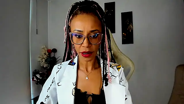 Snapshot of ScarlettMalbec chatting on 26, 2, 2025 ScarlettMalbec online show from 26, 2, 2025
